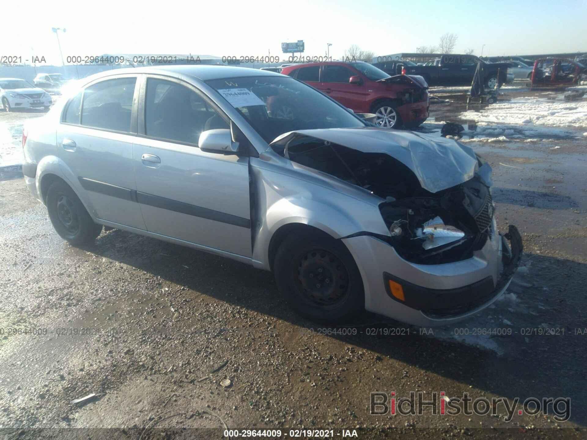 Photo KNADE123X76188935 - KIA RIO 2007