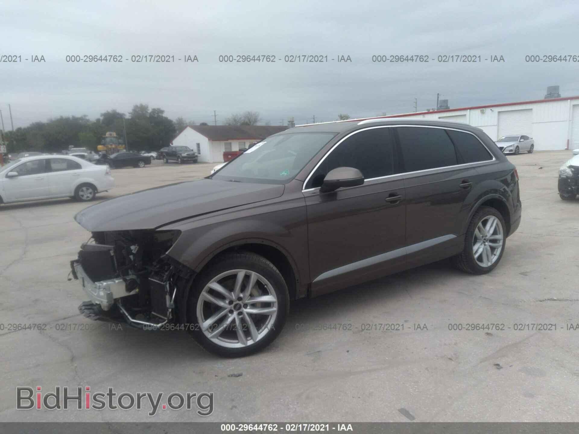 2017 AUDI Q7 - VIN: WA1VAAF78HD024011 - Фото 2