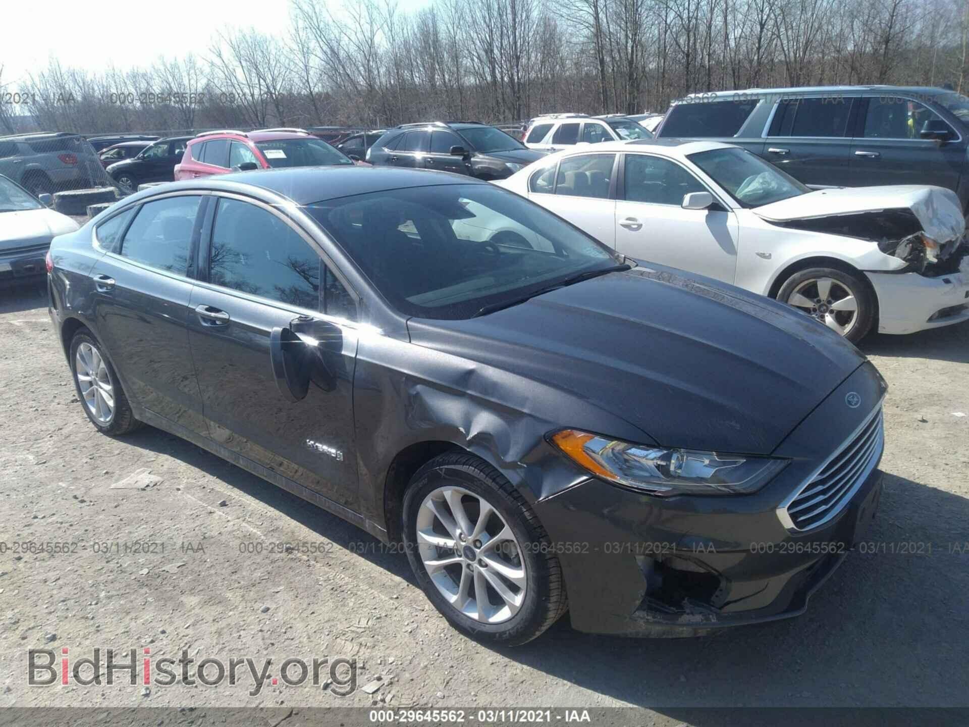 Photo 3FA6P0LU2KR266830 - FORD FUSION HYBRID 2019
