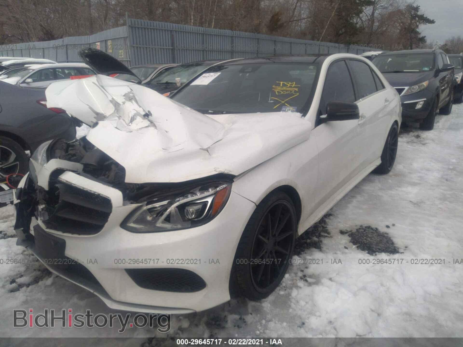 2014 MERCEDES-BENZ E-CLASS - VIN: WDDHF8JB1EA975713 - Фото 2