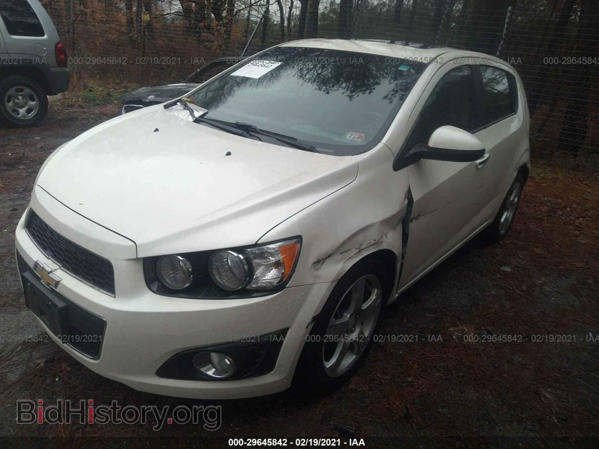 2013 CHEVROLET SONIC - VIN: 1G1JE6SB9D4214502 - Фото 2