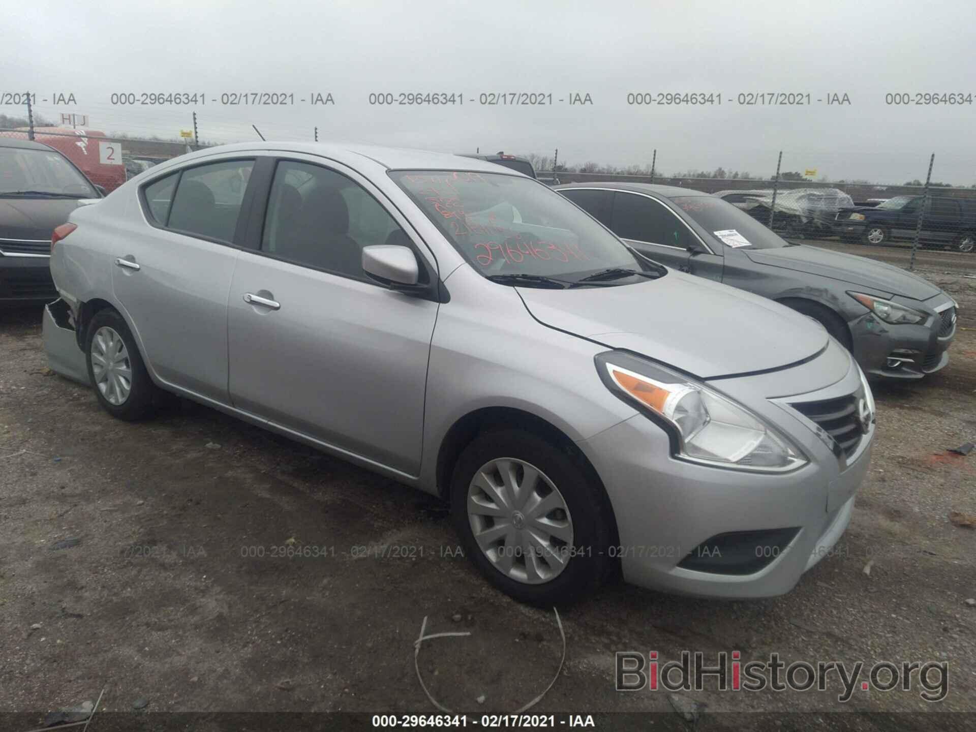 Photo 3N1CN7AP2KL844598 - NISSAN VERSA SEDAN 2019