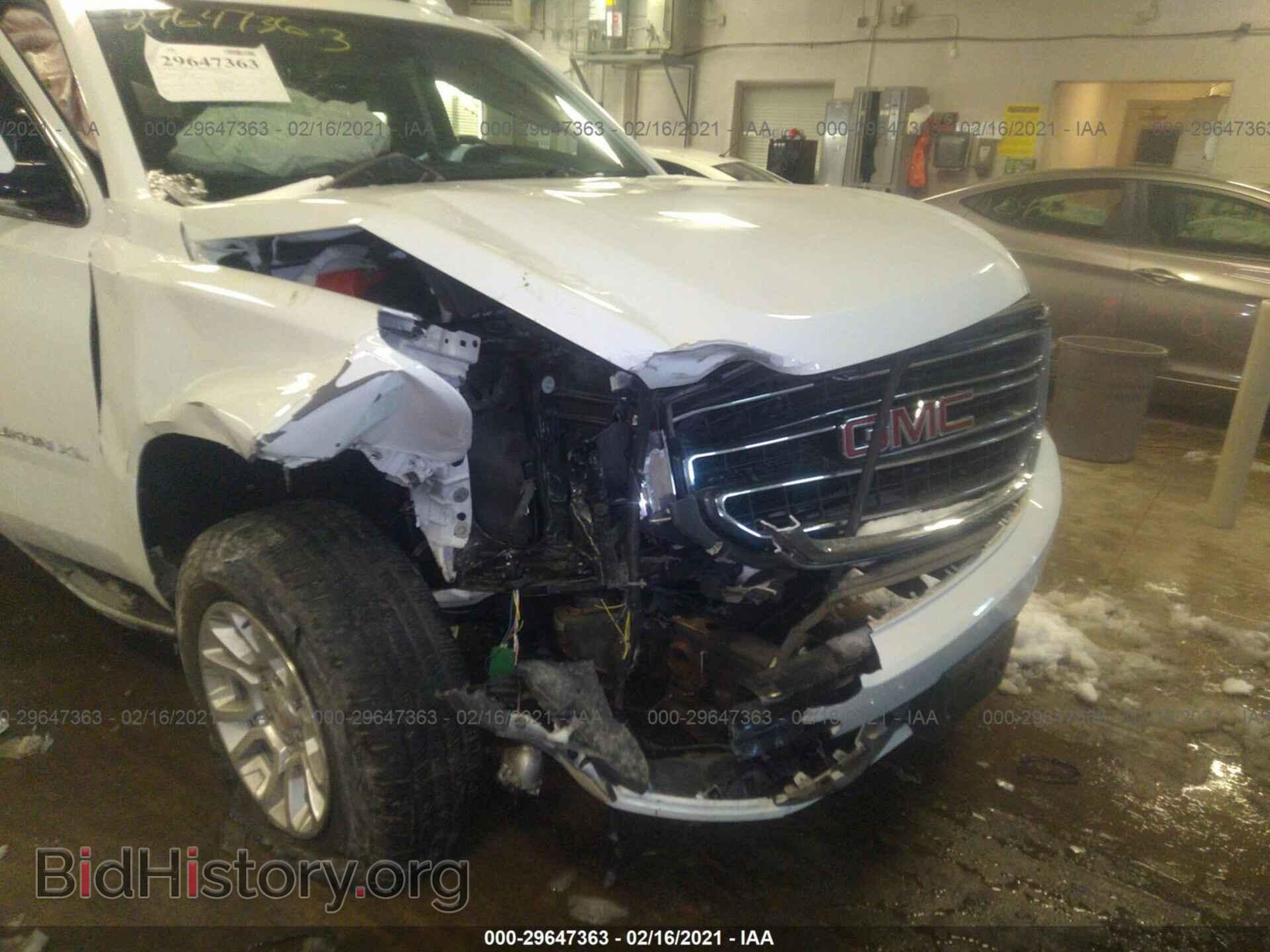 2016 GMC YUKON XL - VIN: 1GKS2FKC6GR137600 - Фото 6