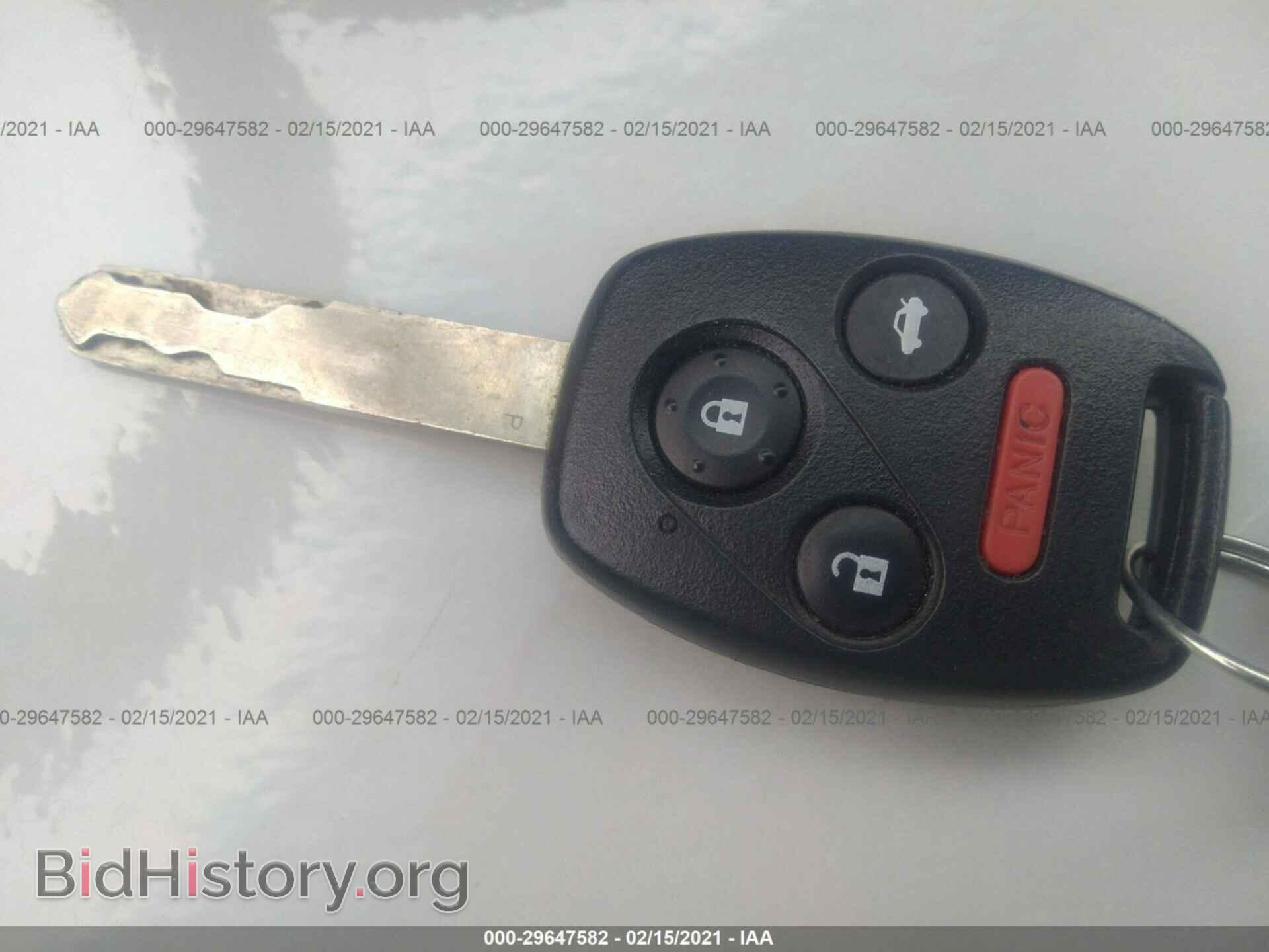 2006 HONDA CR-V - VIN: JHLRD78846C000320 - Фото 11