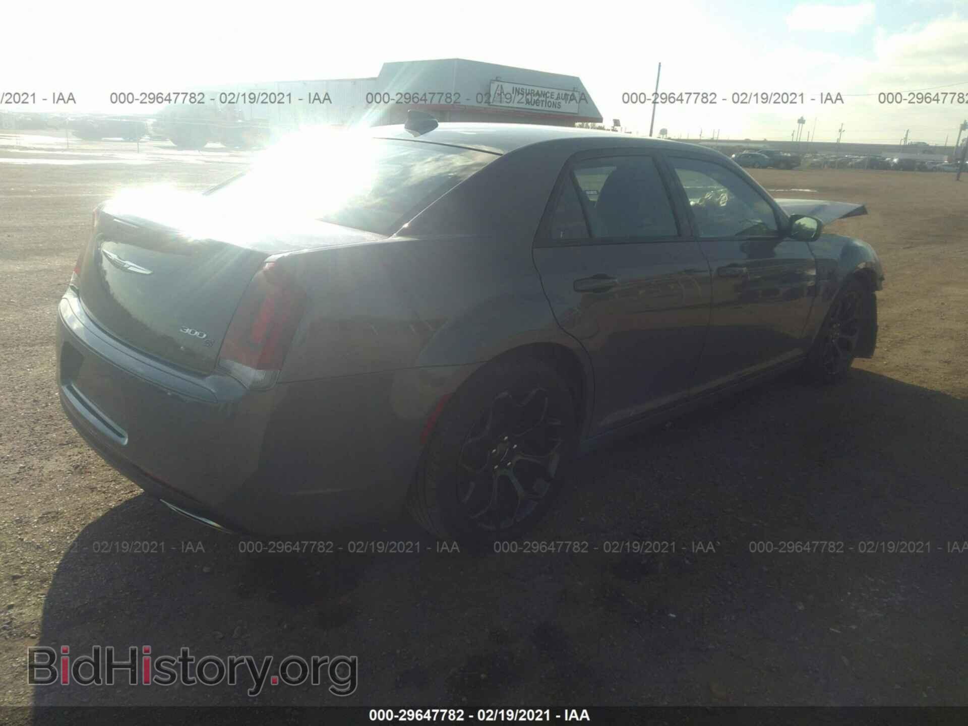 2019 CHRYSLER 300 - VIN: 2C3CCABG9KH515294 - Фото 4