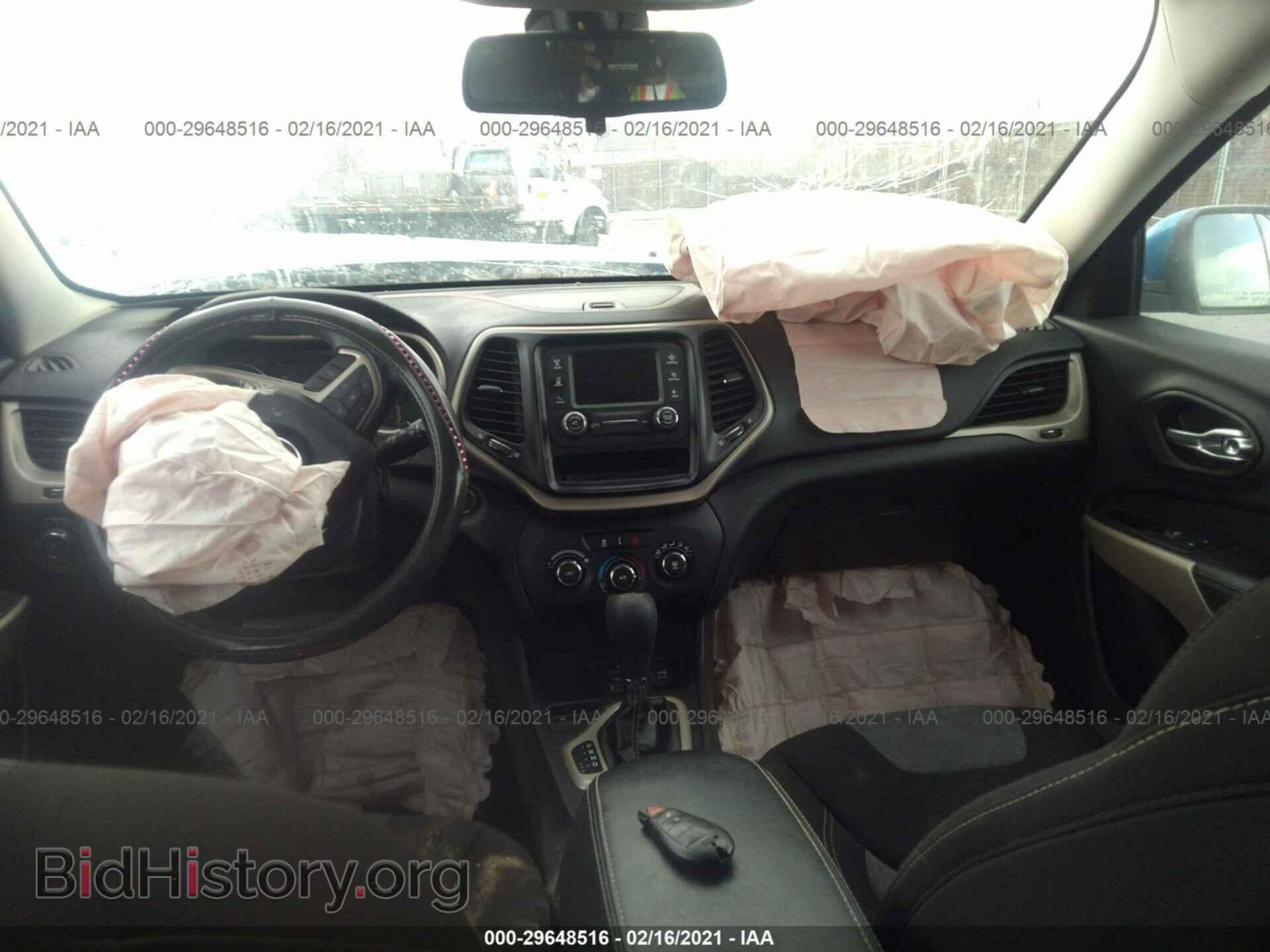 2018 JEEP CHEROKEE - VIN: 1C4PJLCBXJD577008 - Фото 5