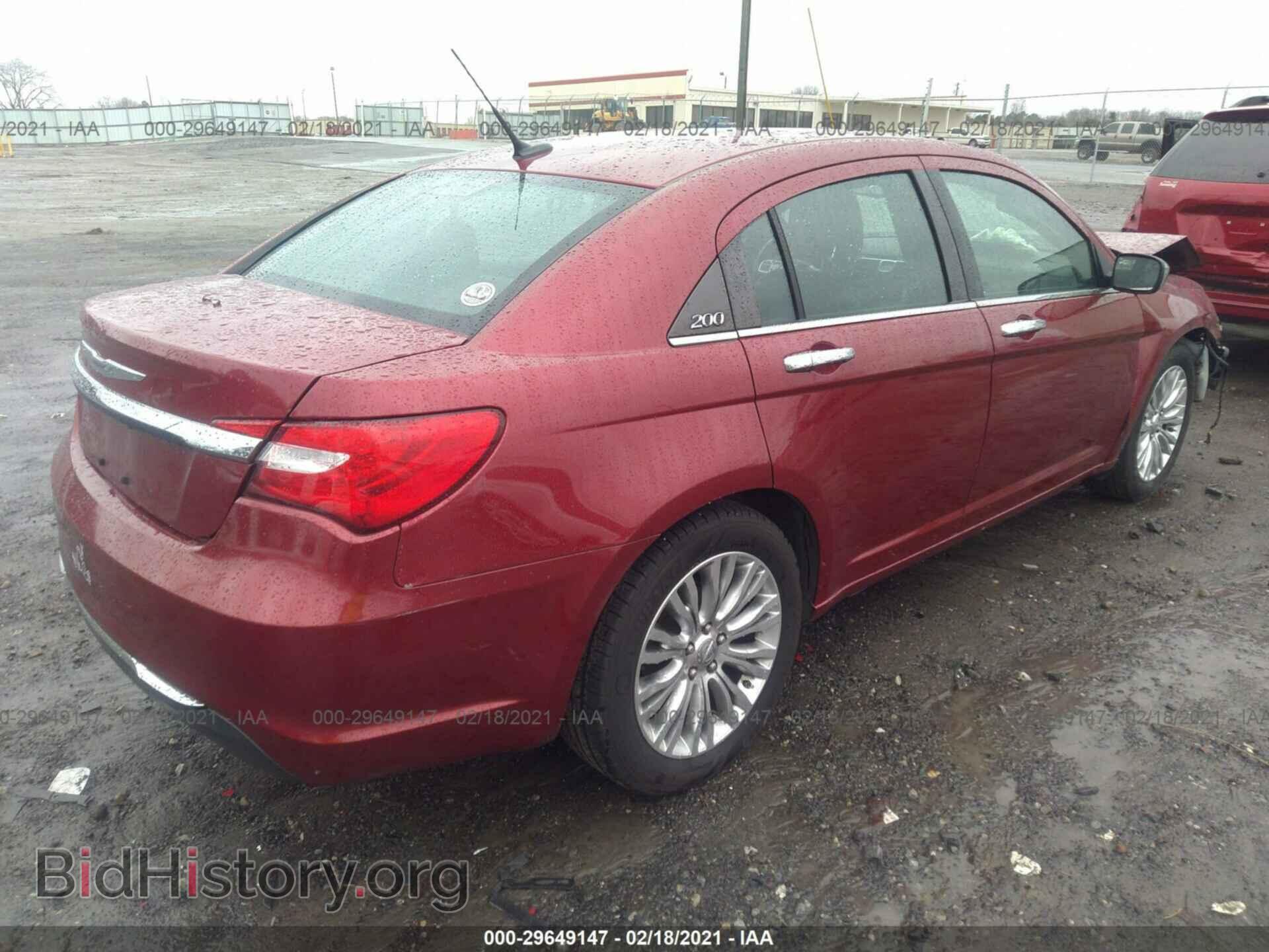 2011 CHRYSLER 200 - VIN: 1C3BC2FG3BN526732 - Фото 4