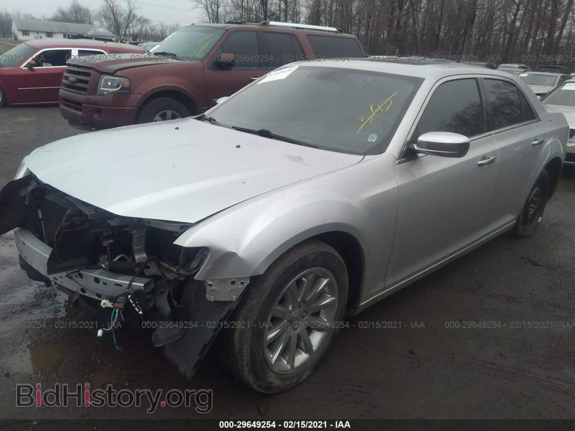 2012 CHRYSLER 300 - VIN: 2C3CCACG1CH182413 - Фото 2
