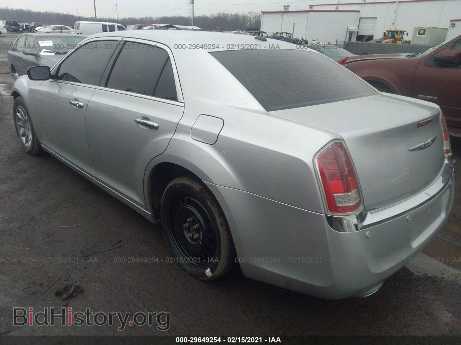 2012 CHRYSLER 300 - VIN: 2C3CCACG1CH182413 - Фото 3