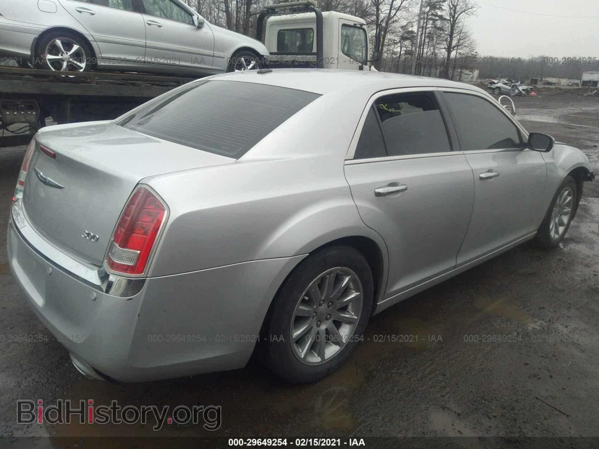 2012 CHRYSLER 300 - VIN: 2C3CCACG1CH182413 - Фото 4