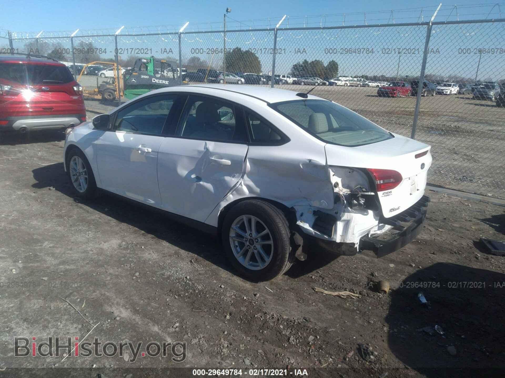 2017 FORD FOCUS - VIN: 1FADP3F2XHL336925 - Фото 3