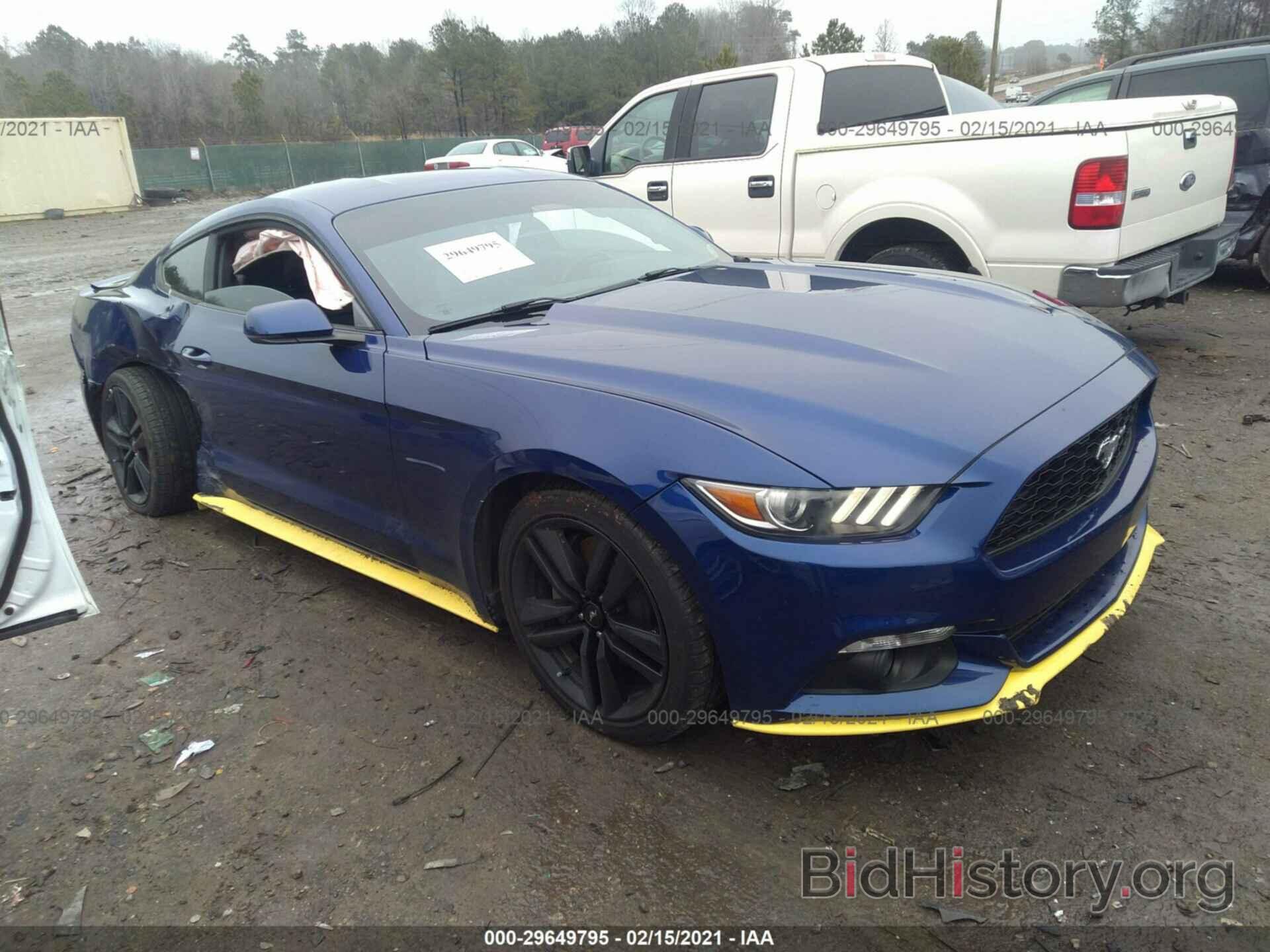 Photo 1FA6P8TH1F5390369 - FORD MUSTANG 2015