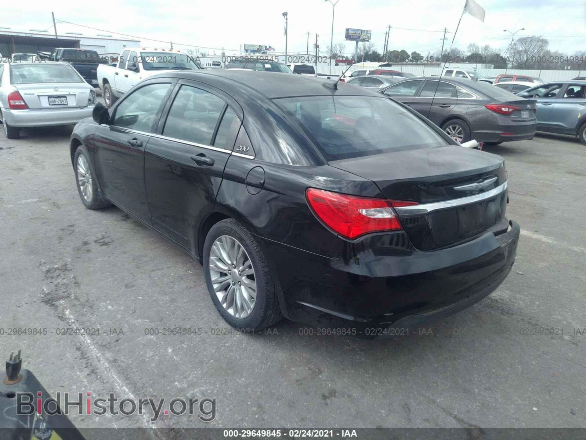 2012 CHRYSLER 200 - VIN: 1C3CCBAB9CN256553 - Фото 3