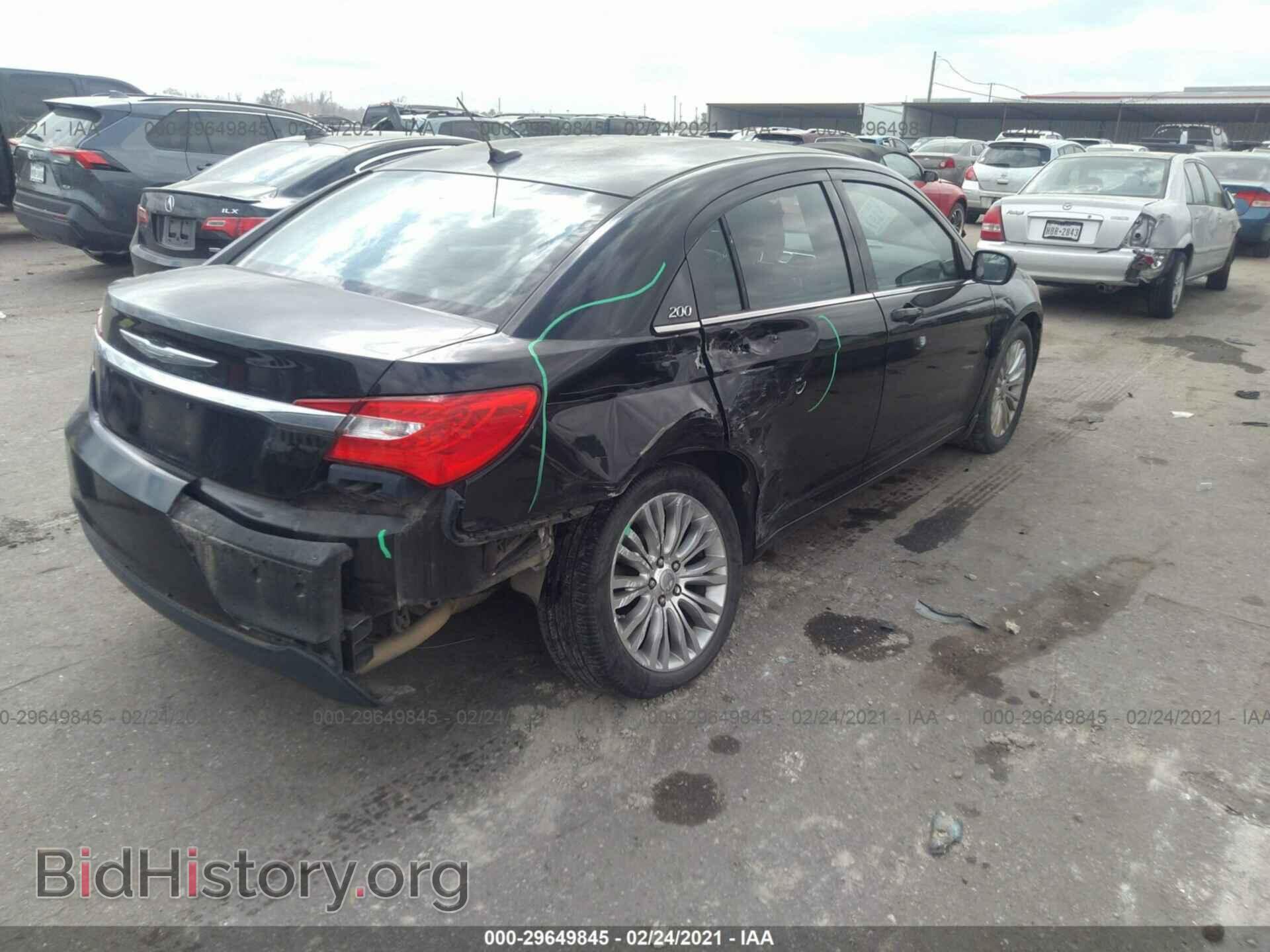 2012 CHRYSLER 200 - VIN: 1C3CCBAB9CN256553 - Фото 4
