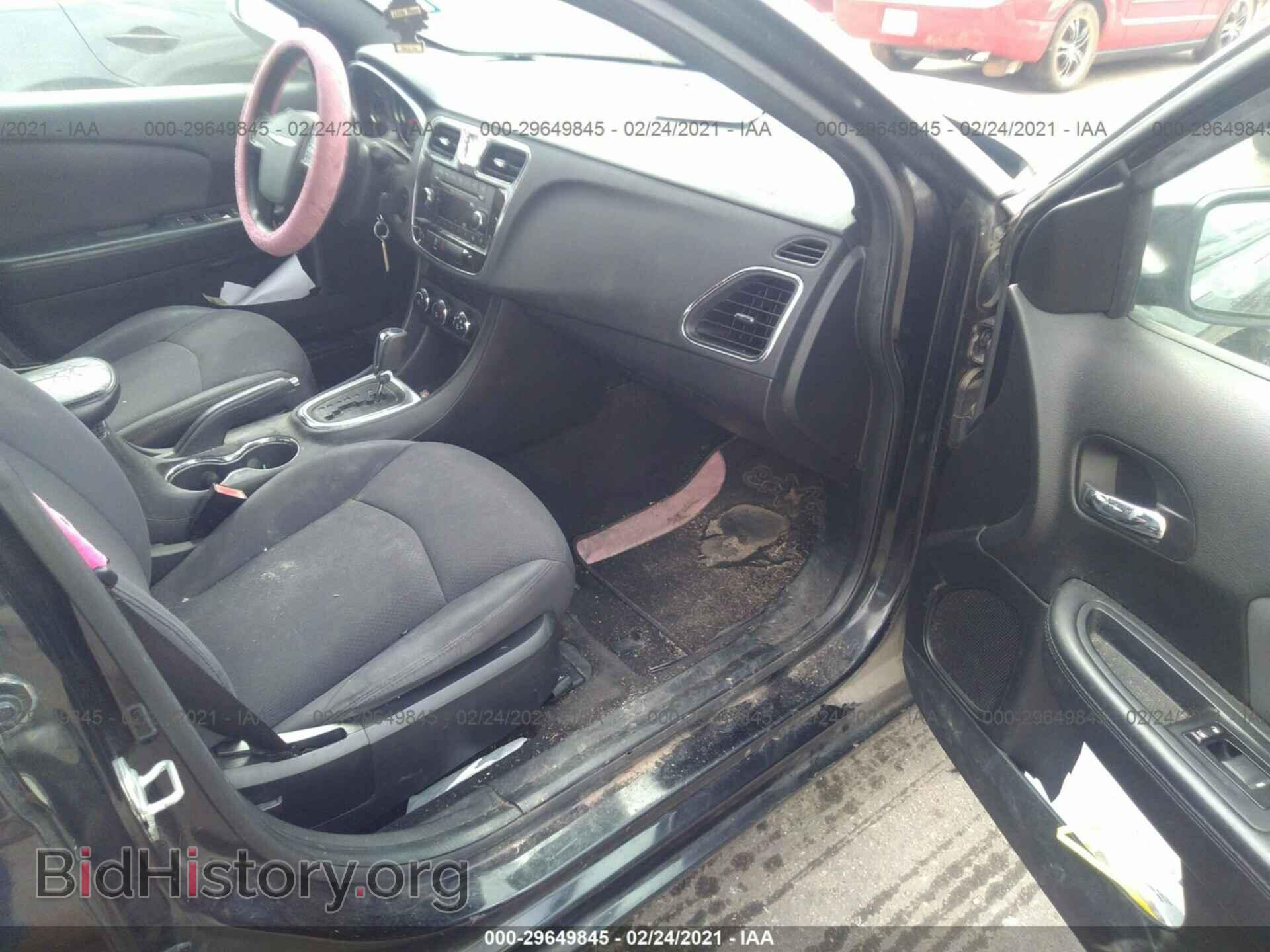 2012 CHRYSLER 200 - VIN: 1C3CCBAB9CN256553 - Фото 5