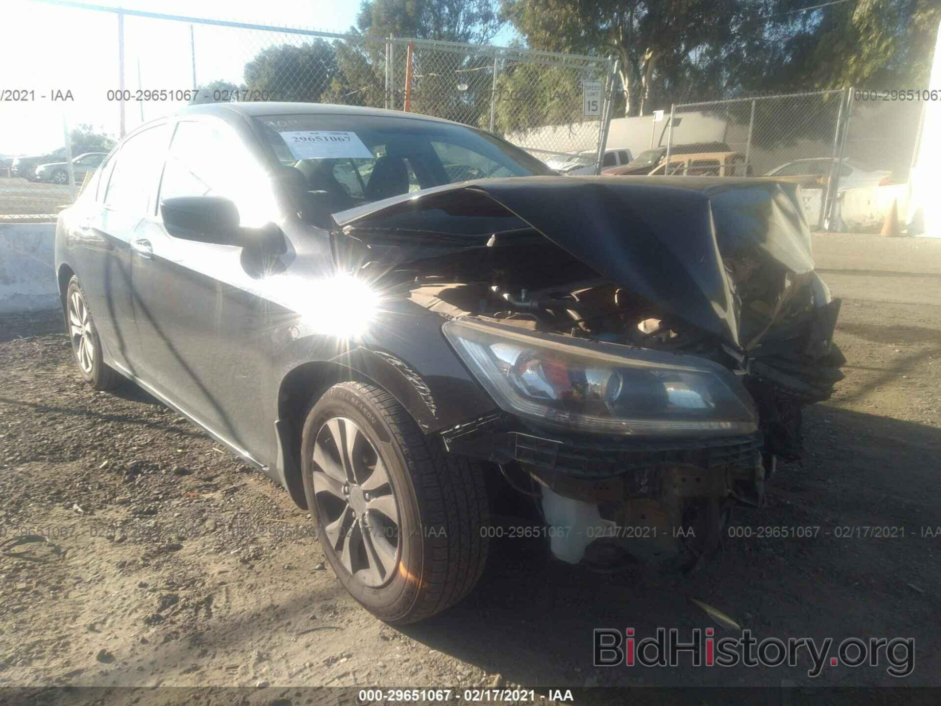 Photo 1HGCR2F31FA034985 - HONDA ACCORD SEDAN 2015