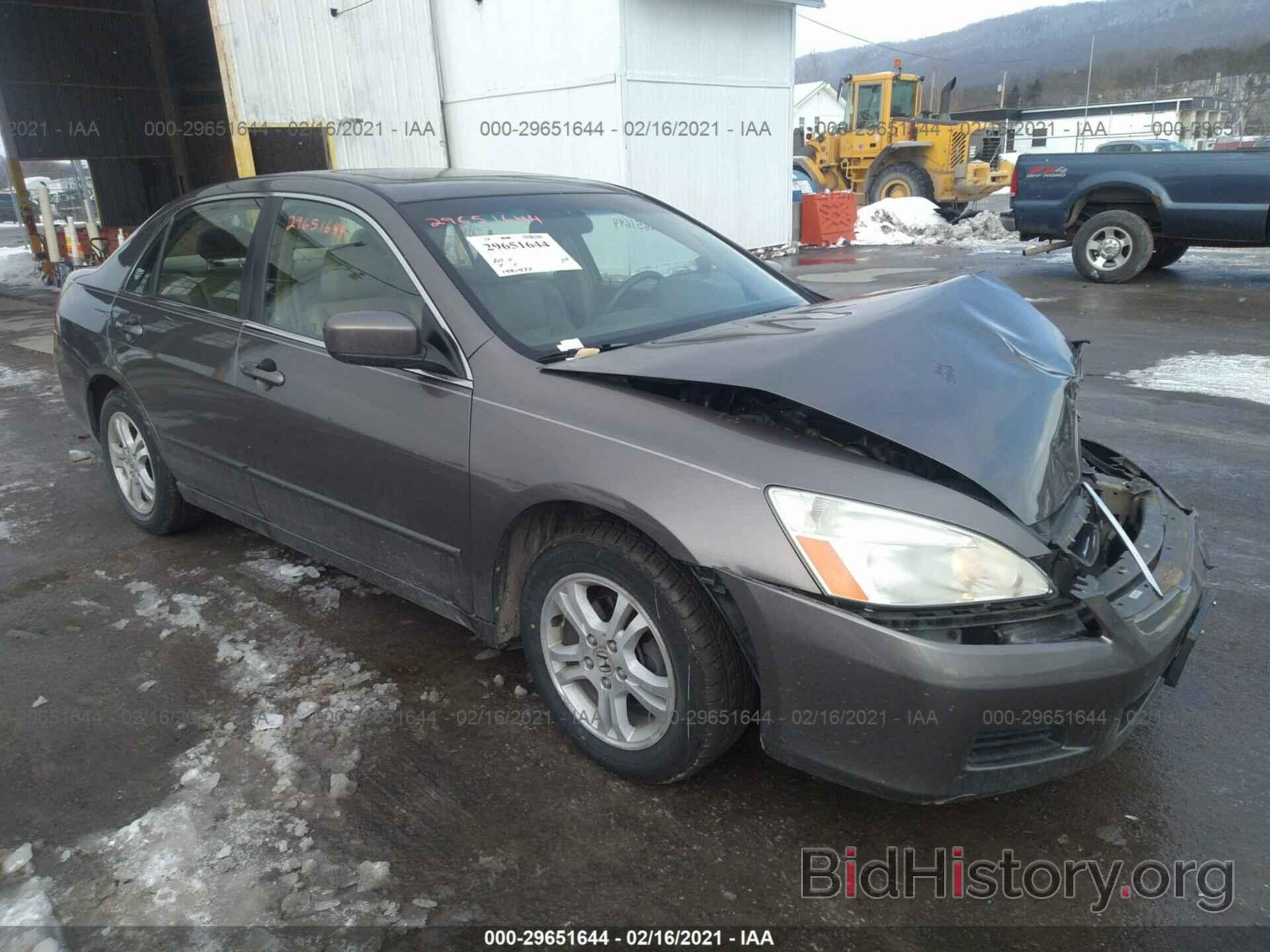 Photo 1HGCM56846A013804 - HONDA ACCORD SDN 2006