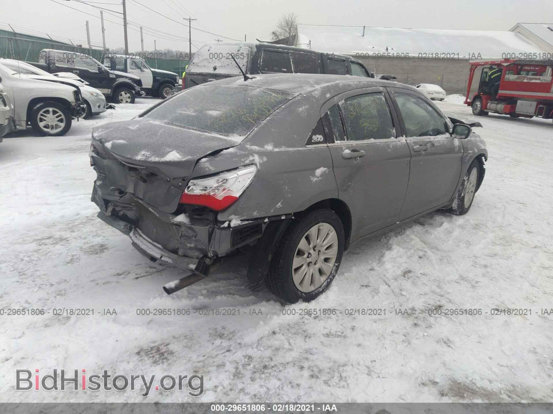 2012 CHRYSLER 200 - VIN: 1C3CCBAB8CN268547 - Photo 4