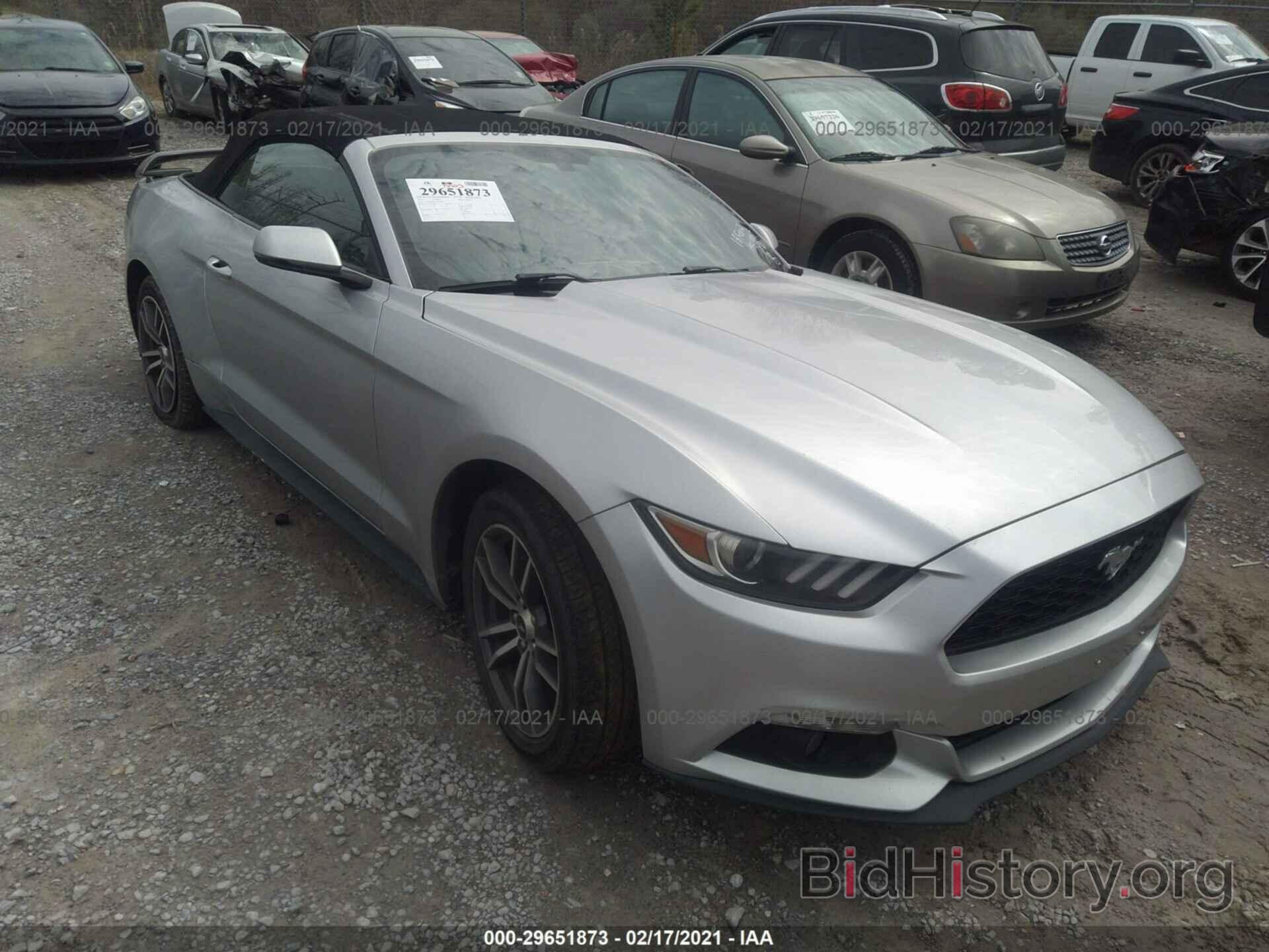 Photo 1FATP8UH1G5318834 - FORD MUSTANG 2016