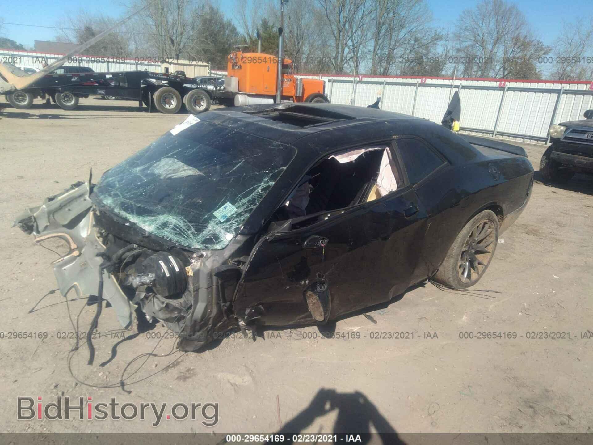 2016 DODGE CHALLENGER - VIN: 2C3CDZC95GH225489 - Photo 2
