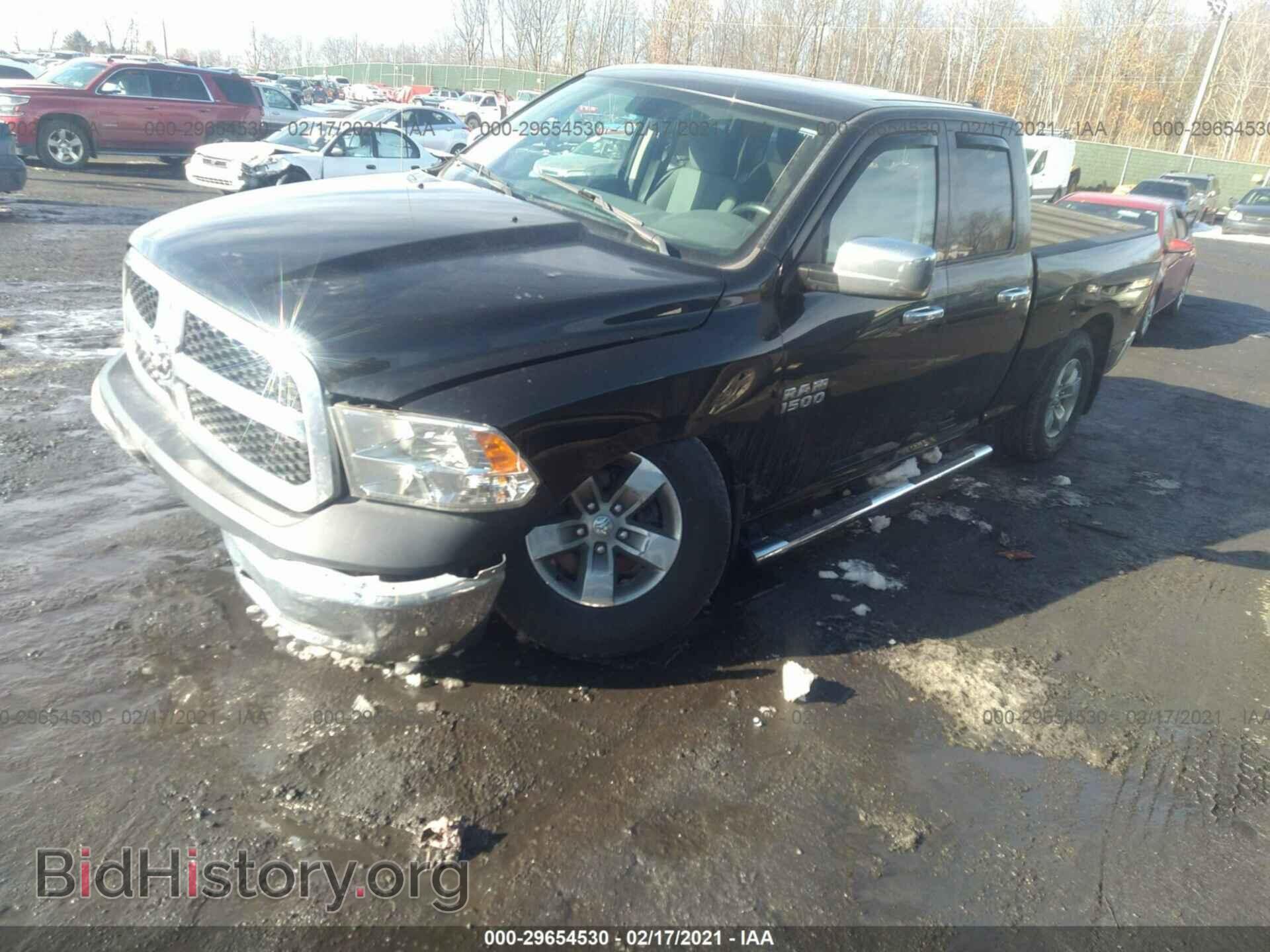 2017 RAM 1500 - VIN: 1C6RR6FG8HS596731 - Фото 2