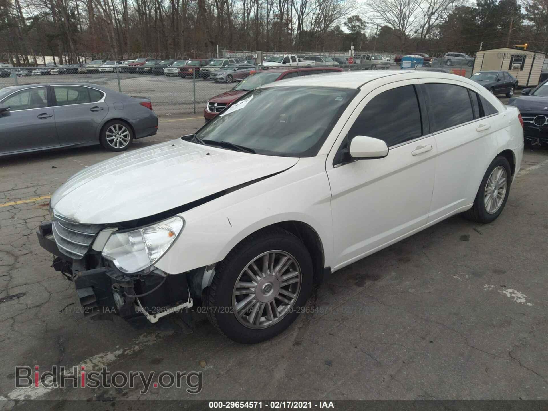 2009 CHRYSLER SEBRING - VIN: 1C3LC56B59N542418 - Фото 2