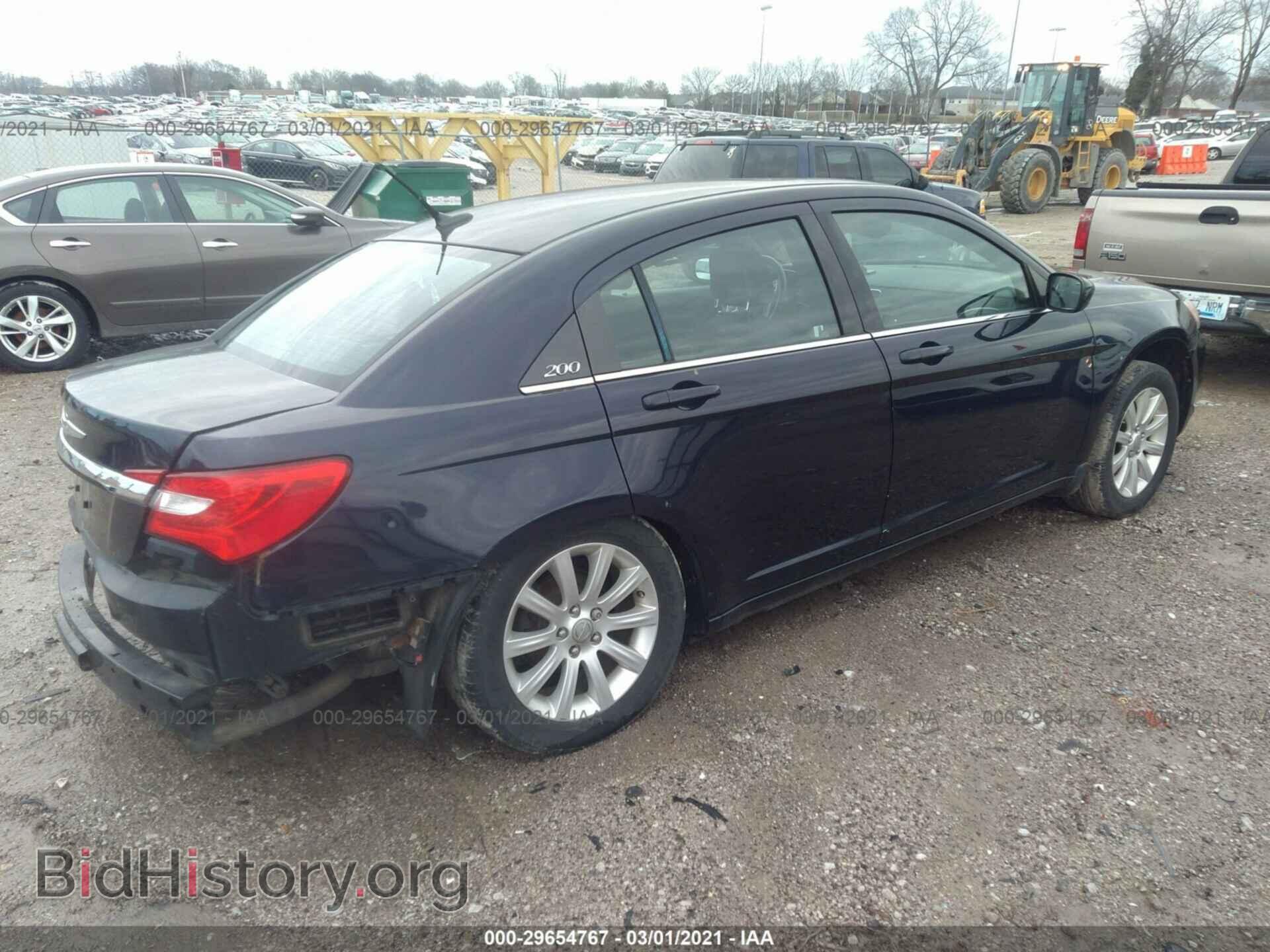 2012 CHRYSLER 200 - VIN: 1C3CCBBB7CN210864 - Фото 4