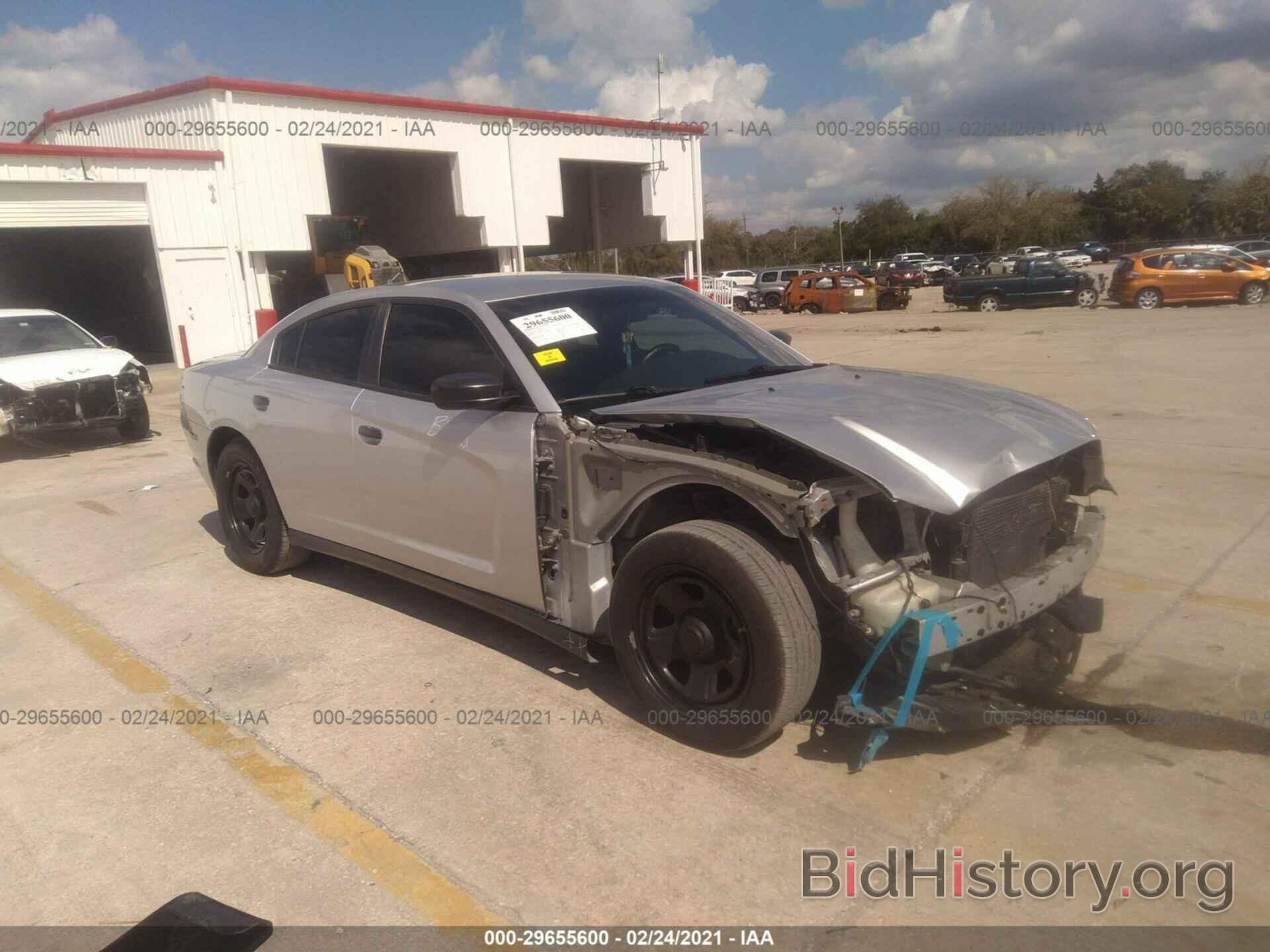 Photo 2C3CDXAT3DH677360 - DODGE CHARGER 2013