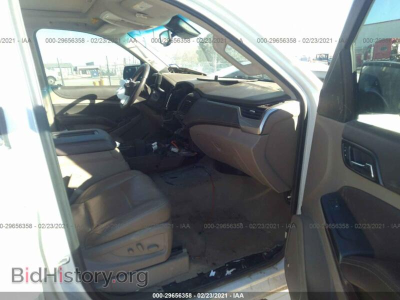 2016 Chevrolet SUBURBAN (VIN 1GNSKHKC8GR408607) — photo 5 of 11