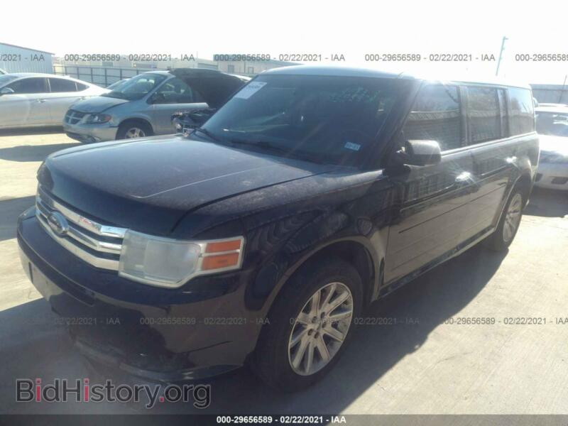 2010 Ford FLEX (VIN 2FMGK5CC7ABA34251) — photo 2 of 11