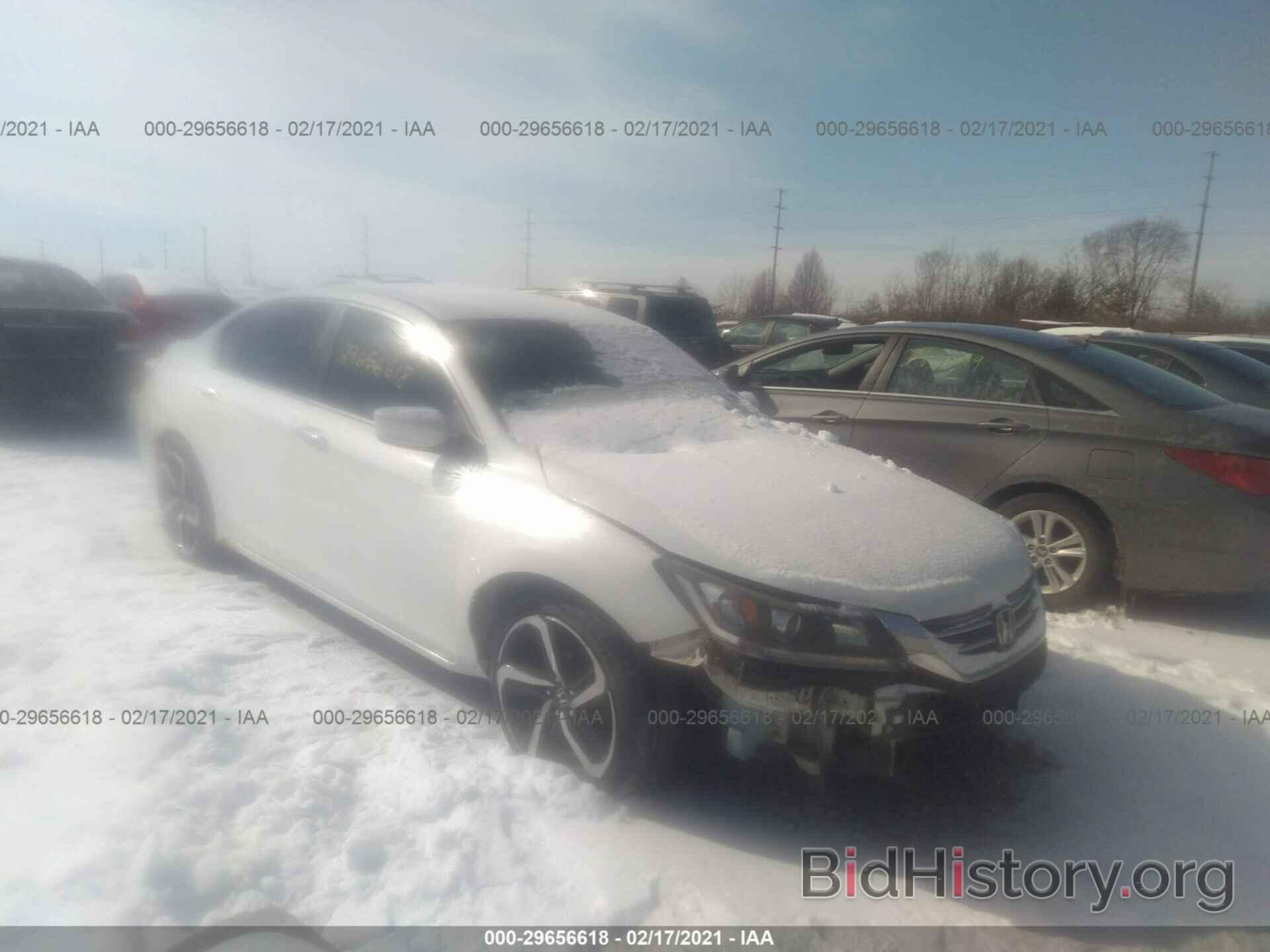 Photo 1HGCR2F50DA218135 - HONDA ACCORD SDN 2013