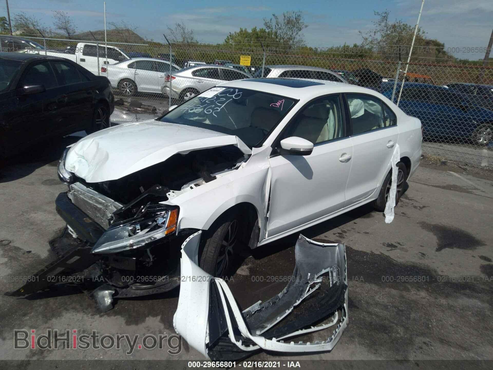 2017 VOLKSWAGEN JETTA - VIN: 3VWDB7AJ7HM390287 - Фото 2