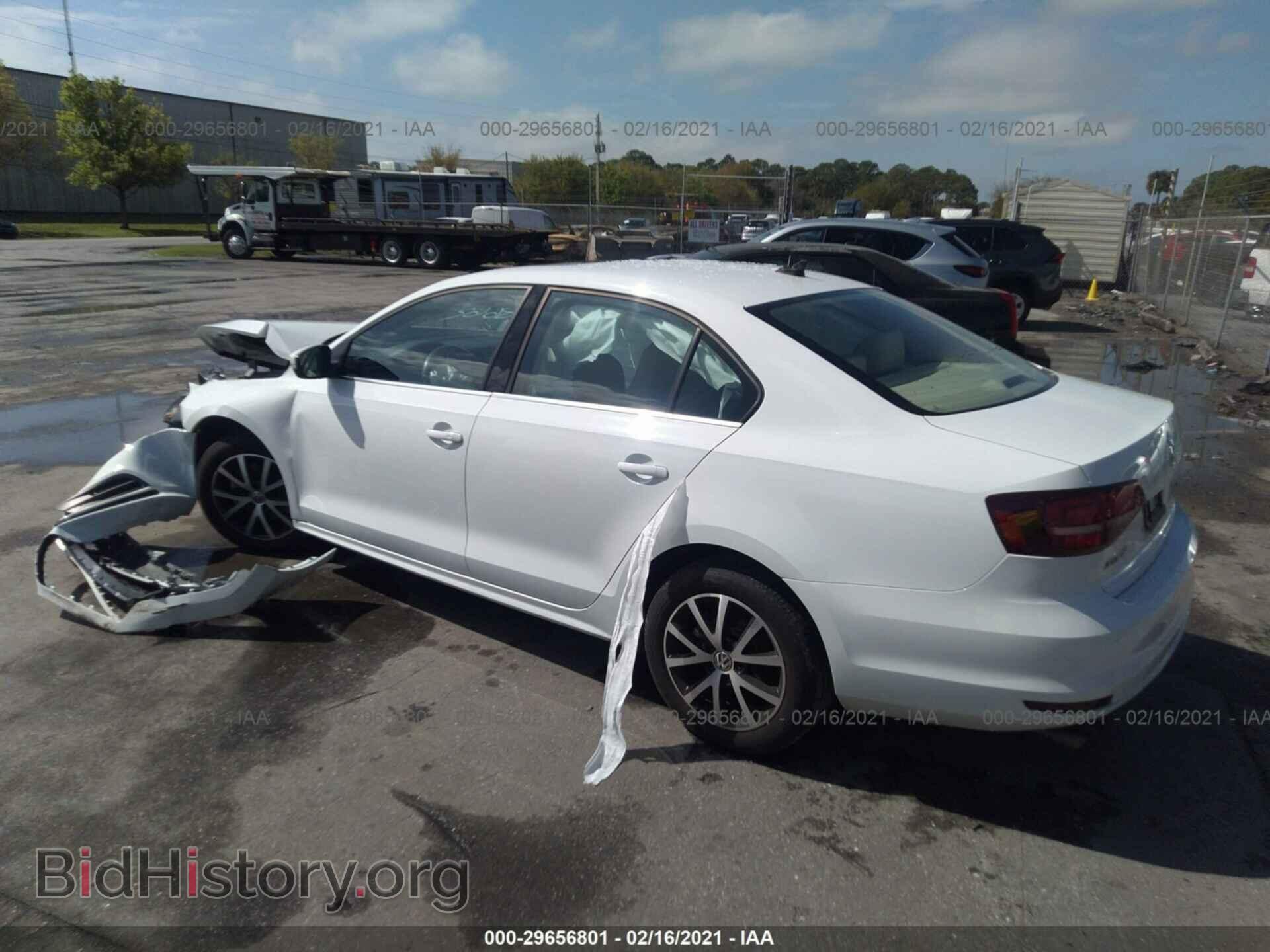 2017 VOLKSWAGEN JETTA - VIN: 3VWDB7AJ7HM390287 - Фото 3