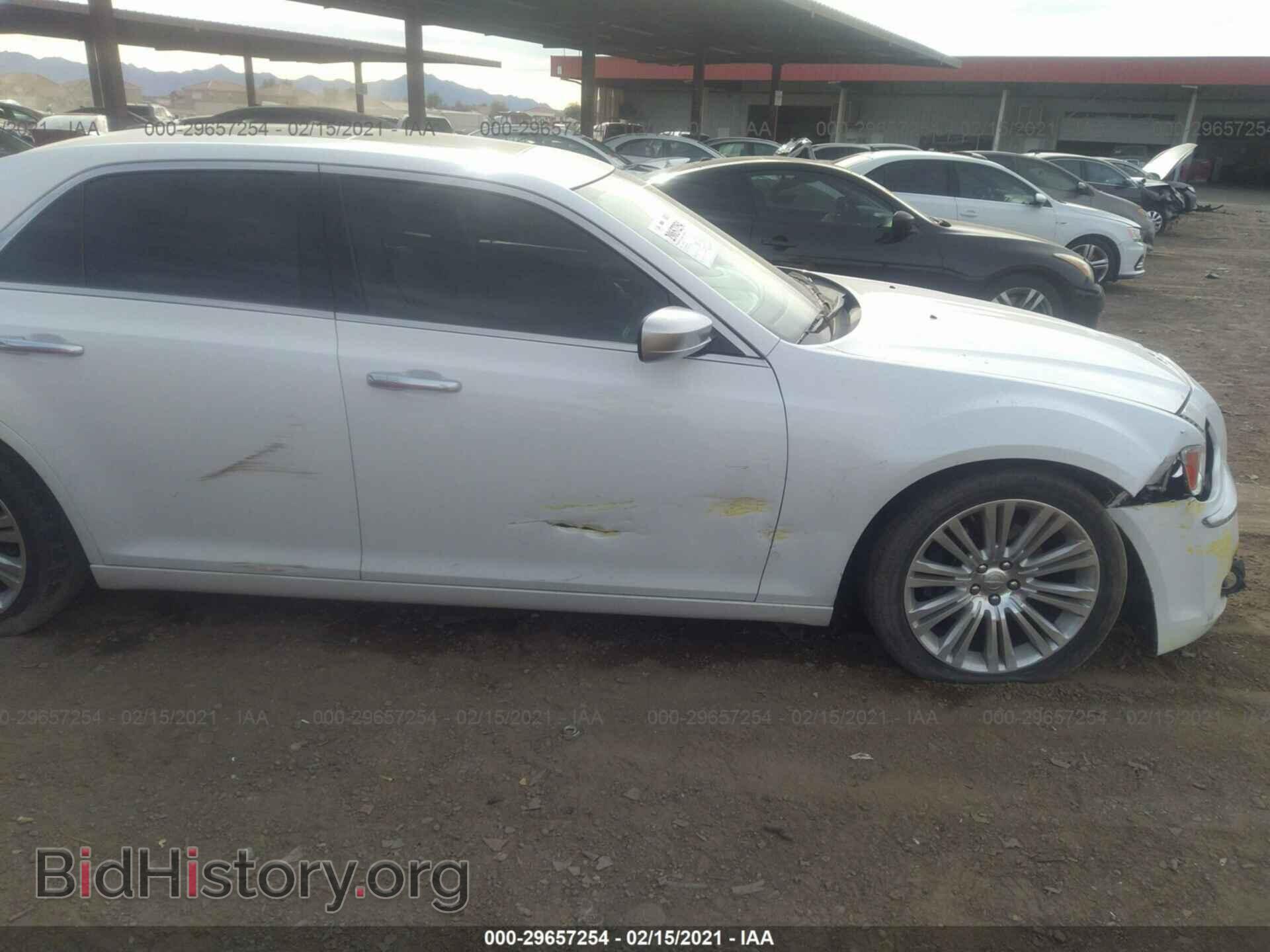 2013 CHRYSLER 300 - VIN: 2C3CCAPT1DH544751 - Фото 6