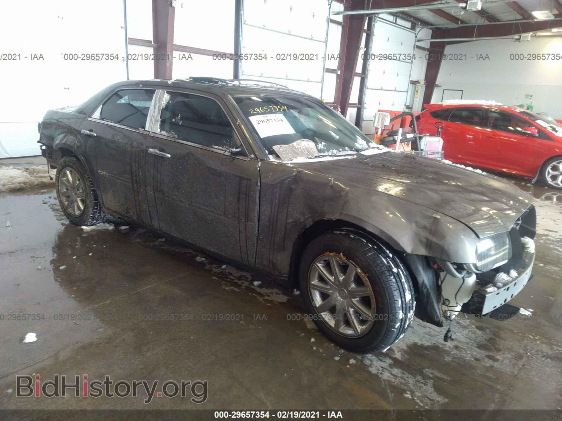Photo 2C3KA33V69H604017 - CHRYSLER 300 2009