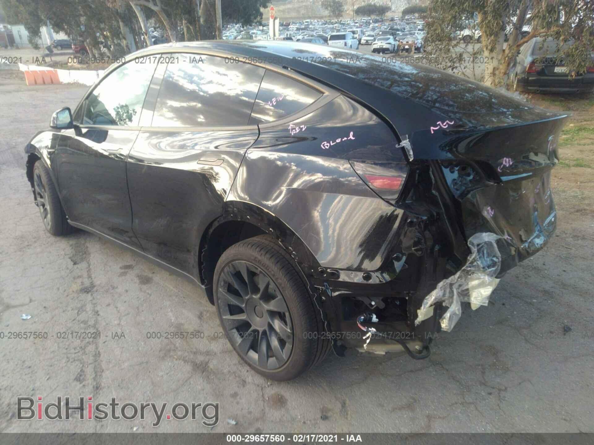 2020 TESLA MODEL Y - VIN: 5YJYGDEEXLF052476 - Фото 3