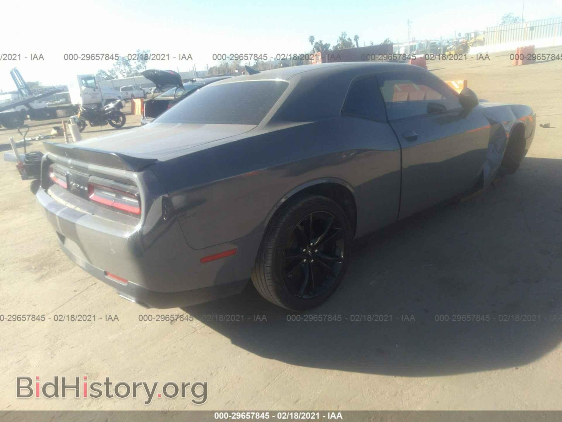 2018 DODGE CHALLENGER - VIN: 2C3CDZAG3JH263103 - Фото 4
