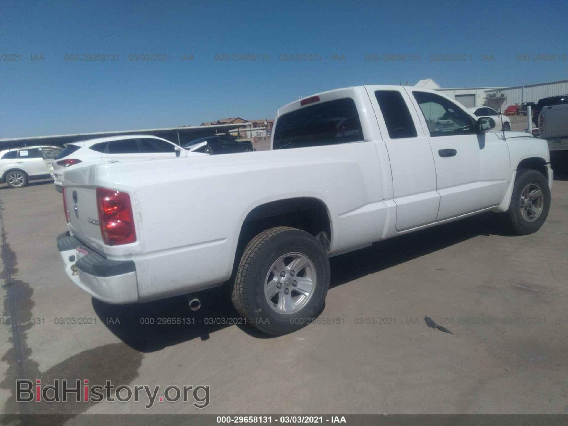 2011 RAM DAKOTA - VIN: 1D7RE2BKXBS682742 - Фото 4