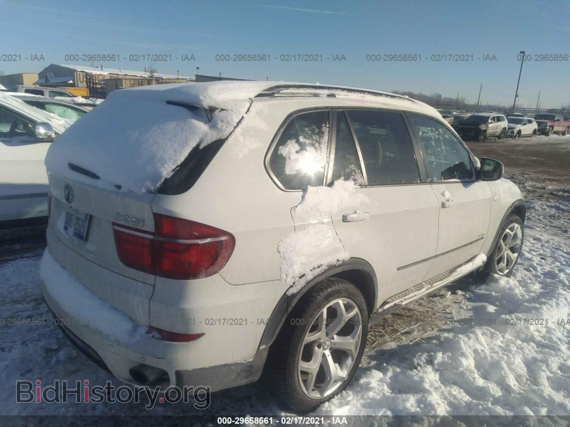 2011 BMW X5 - VIN: 5UXZV4C5XBL413339 - Фото 4