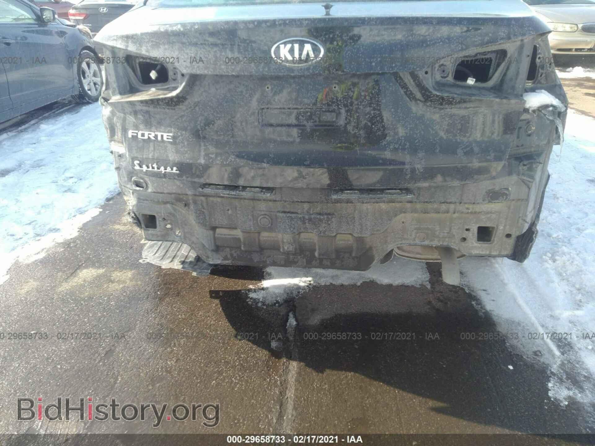 2017 KIA FORTE - VIN: 3KPFK4A7XHE024431 - Фото 6