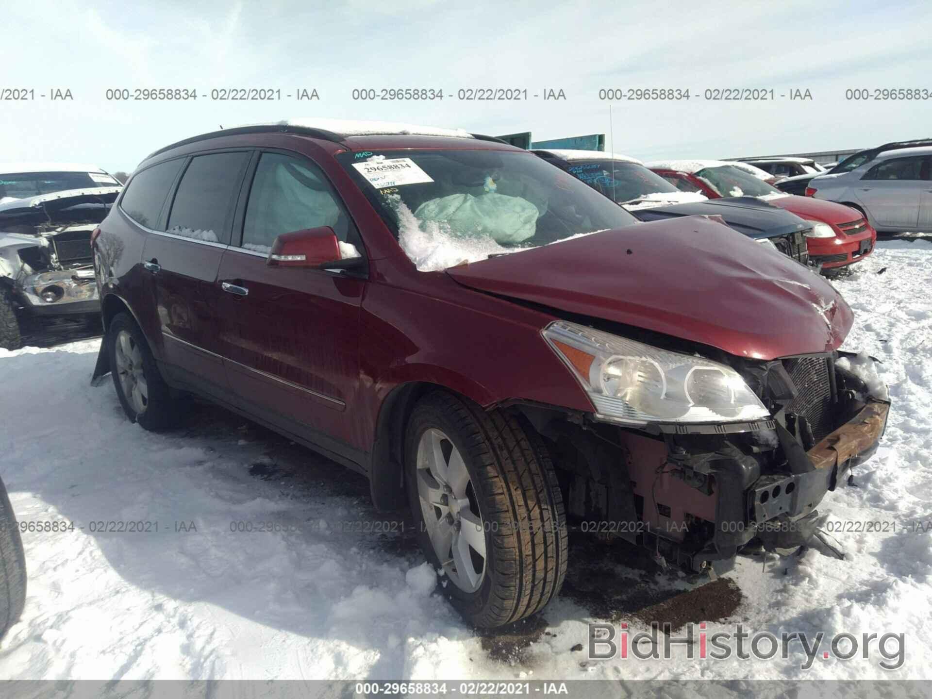 Photo 1GNKVLED3BJ151653 - CHEVROLET TRAVERSE 2011