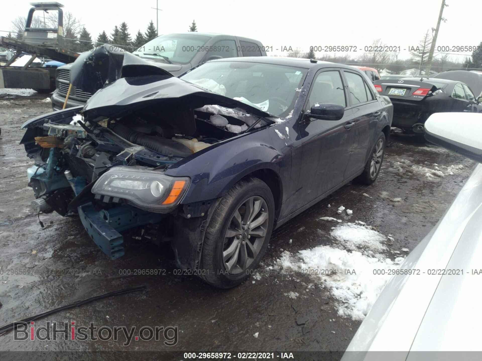 2014 CHRYSLER 300 - VIN: 2C3CCAGGXEH383739 - Фото 2