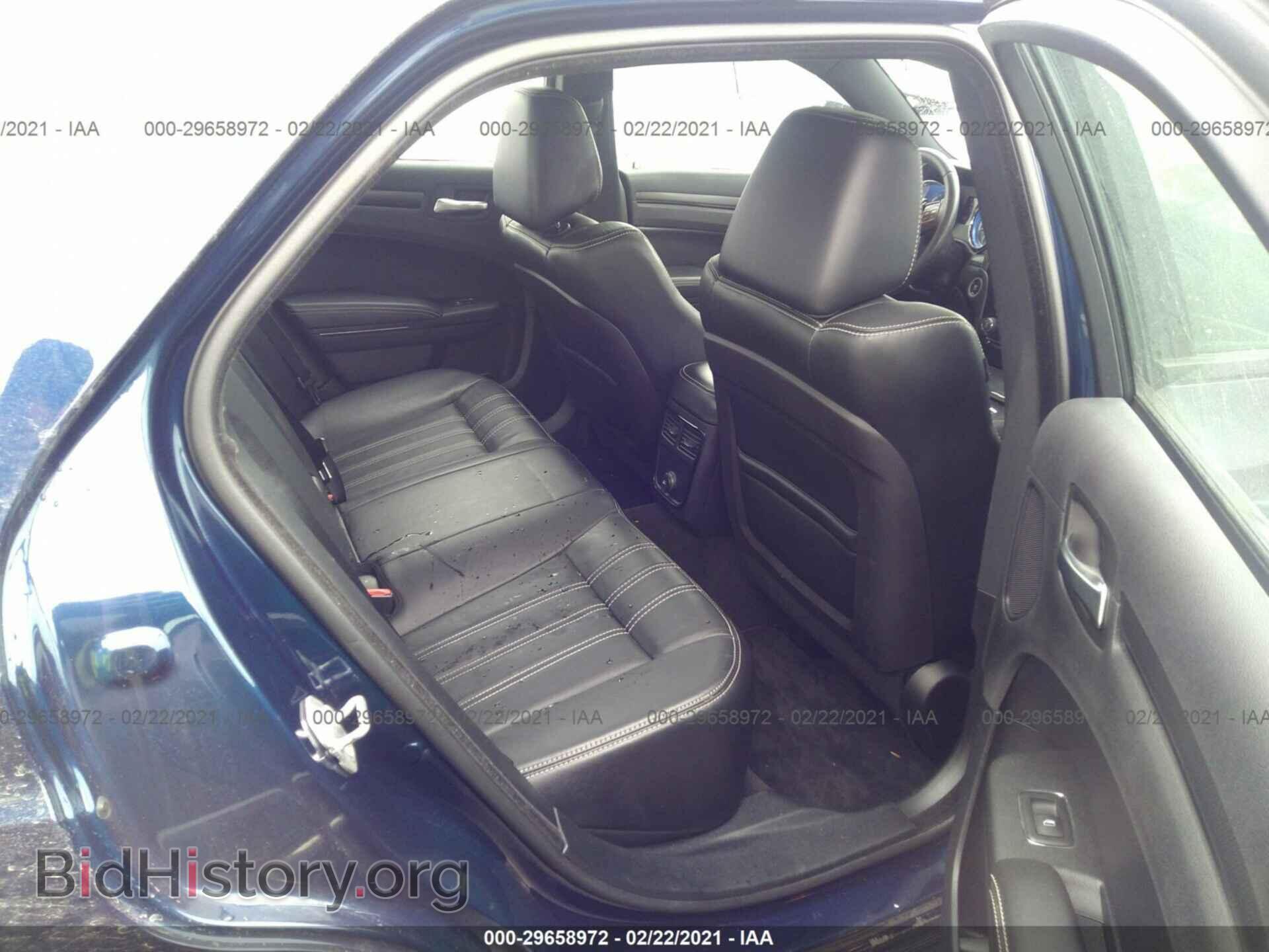 2014 CHRYSLER 300 - VIN: 2C3CCAGGXEH383739 - Фото 8