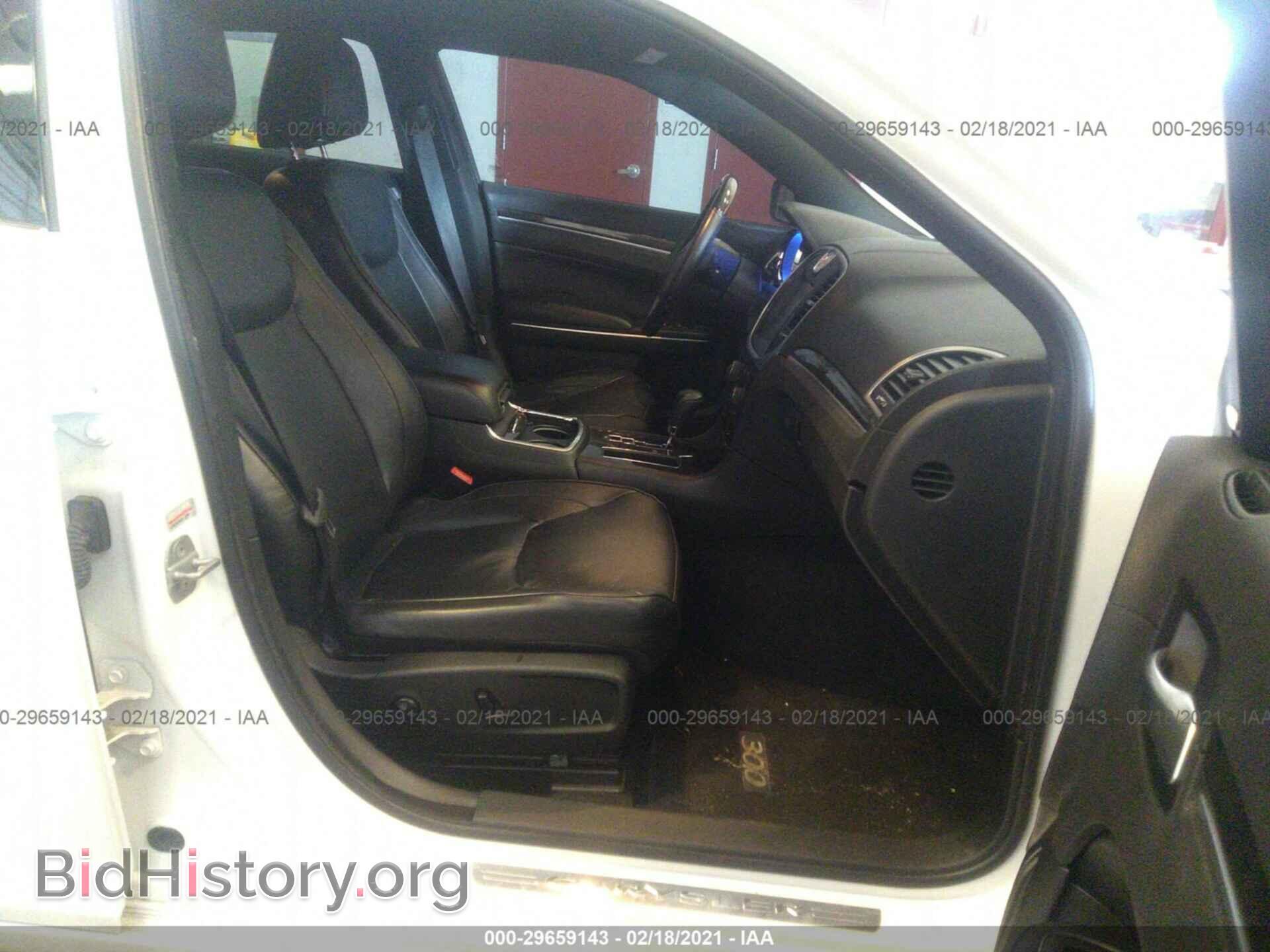 2011 CHRYSLER 300 - VIN: 2C3CA5CG2BH537858 - Фото 5