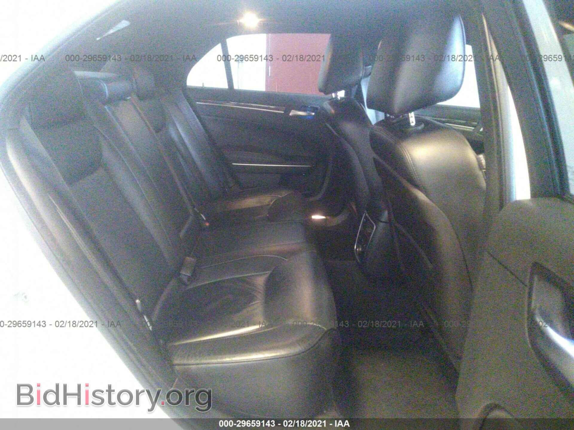 2011 CHRYSLER 300 - VIN: 2C3CA5CG2BH537858 - Фото 8