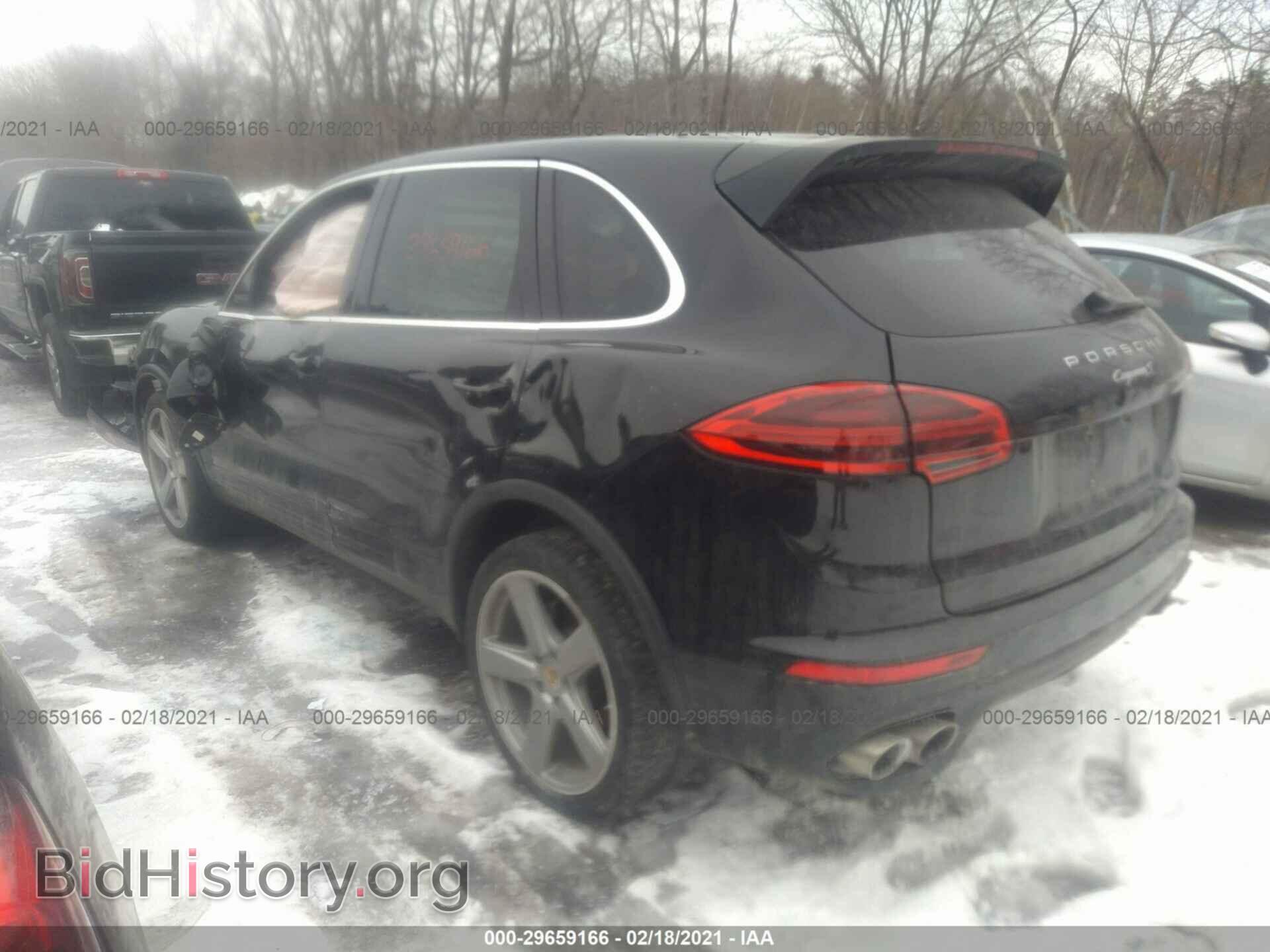 2017 PORSCHE CAYENNE - VIN: WP1AB2A23HLA51611 - Фото 3