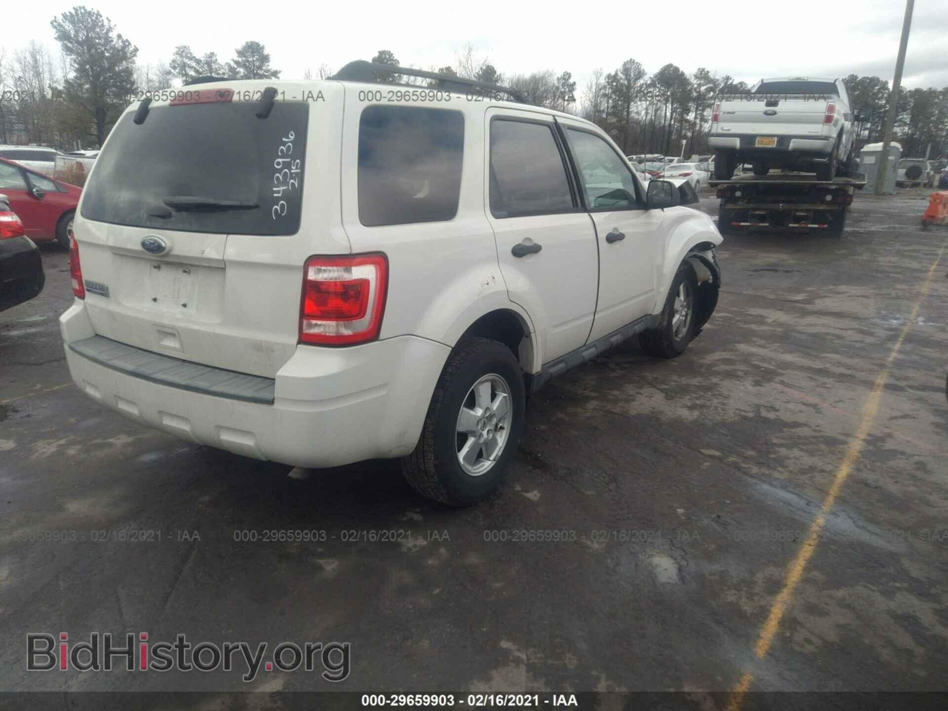 2011 FORD ESCAPE - VIN: 1FMCU9D79BKB92504 - Фото 4