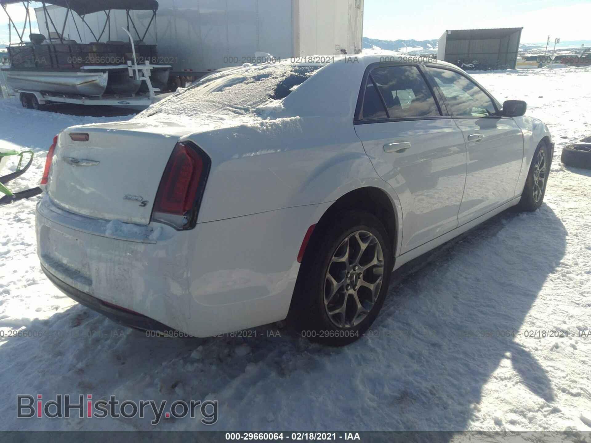 2016 CHRYSLER 300 - VIN: 2C3CCAGG0GH230564 - Фото 4