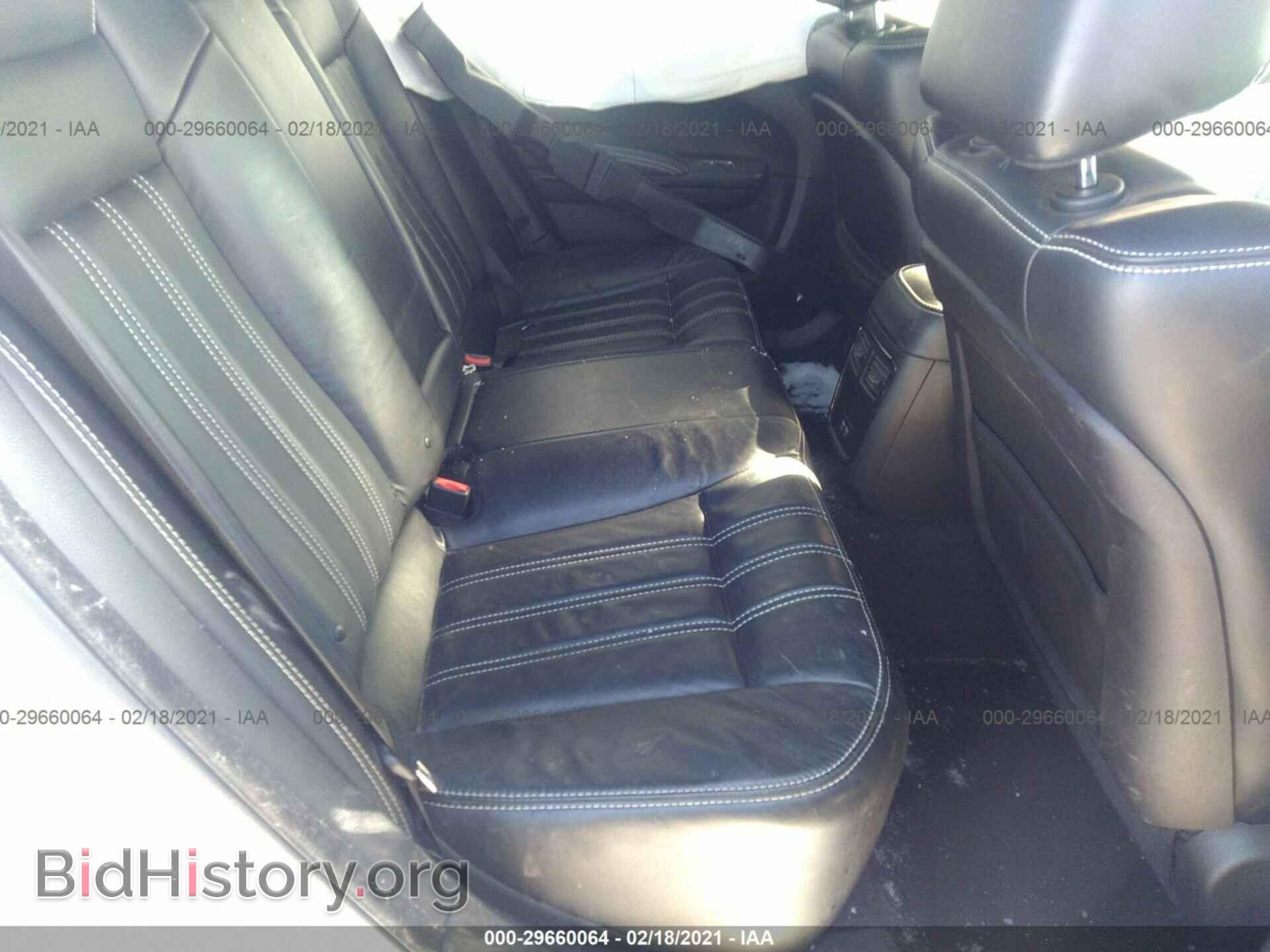 2016 CHRYSLER 300 - VIN: 2C3CCAGG0GH230564 - Фото 8