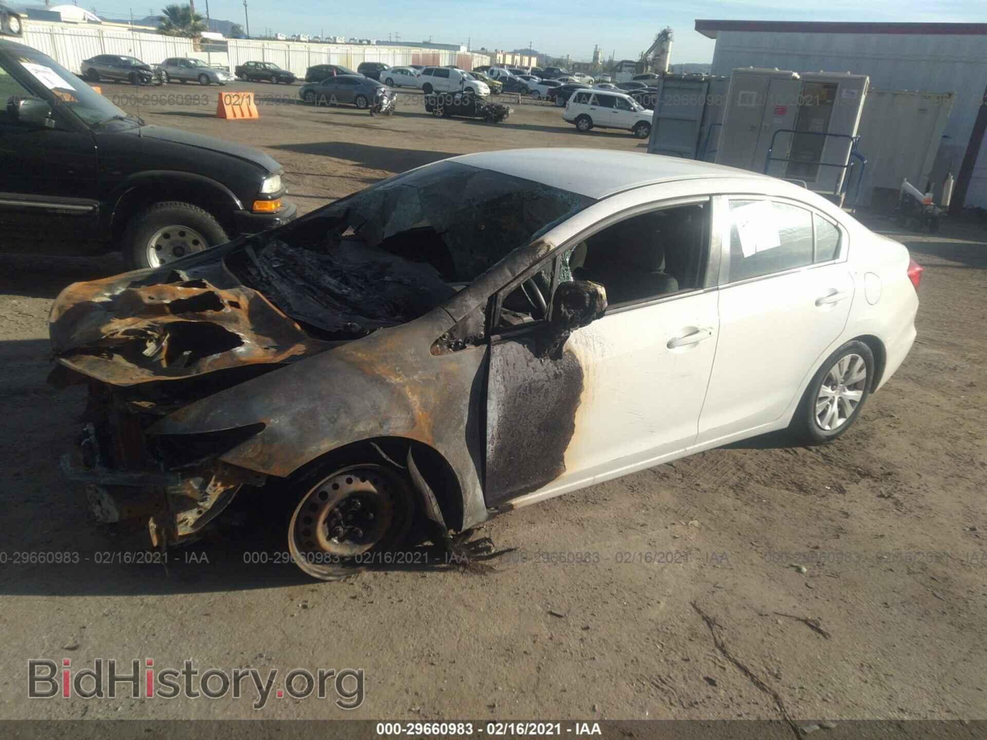 2012 HONDA CIVIC SDN - VIN: 19XFB2F56CE381304 - Фото 2